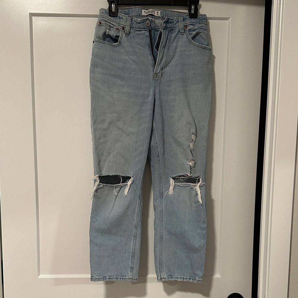 Abercrombie & Fitch Light Wash Ripped Ankle Jeans